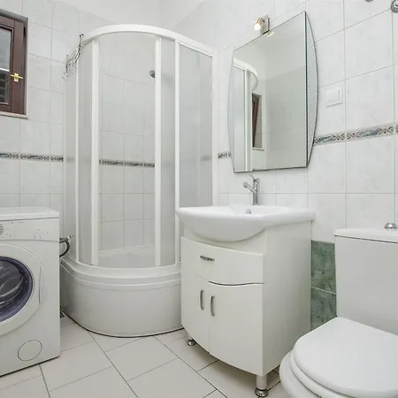 Zvonimir Apartment *